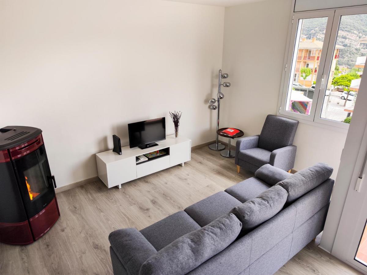 Apartamento rural en el Berguedà - Lluis&Antonia Sant Jordi de Cercs Esterno foto